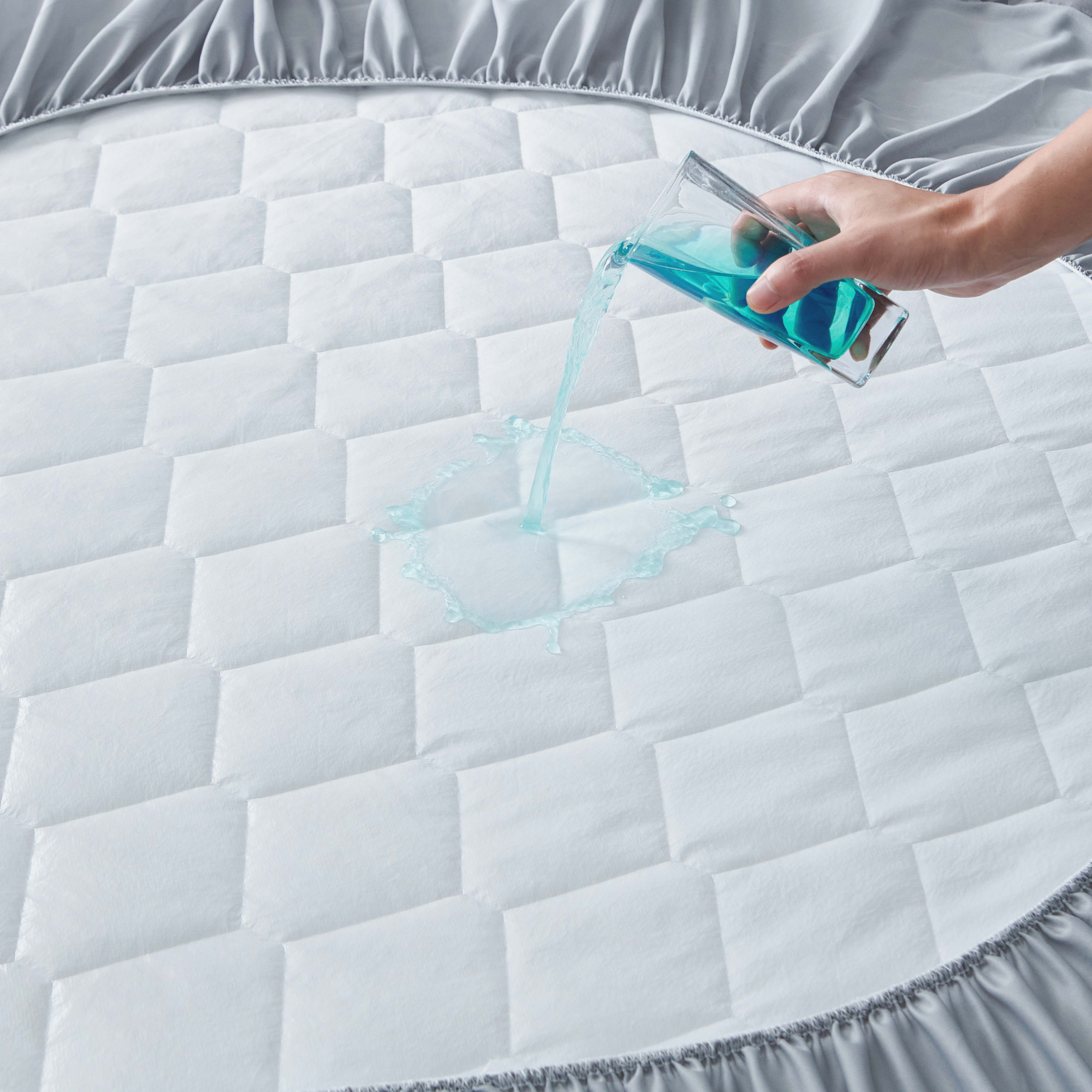 Polyester Micro Peach Quilting Waterproof Mattress Protector