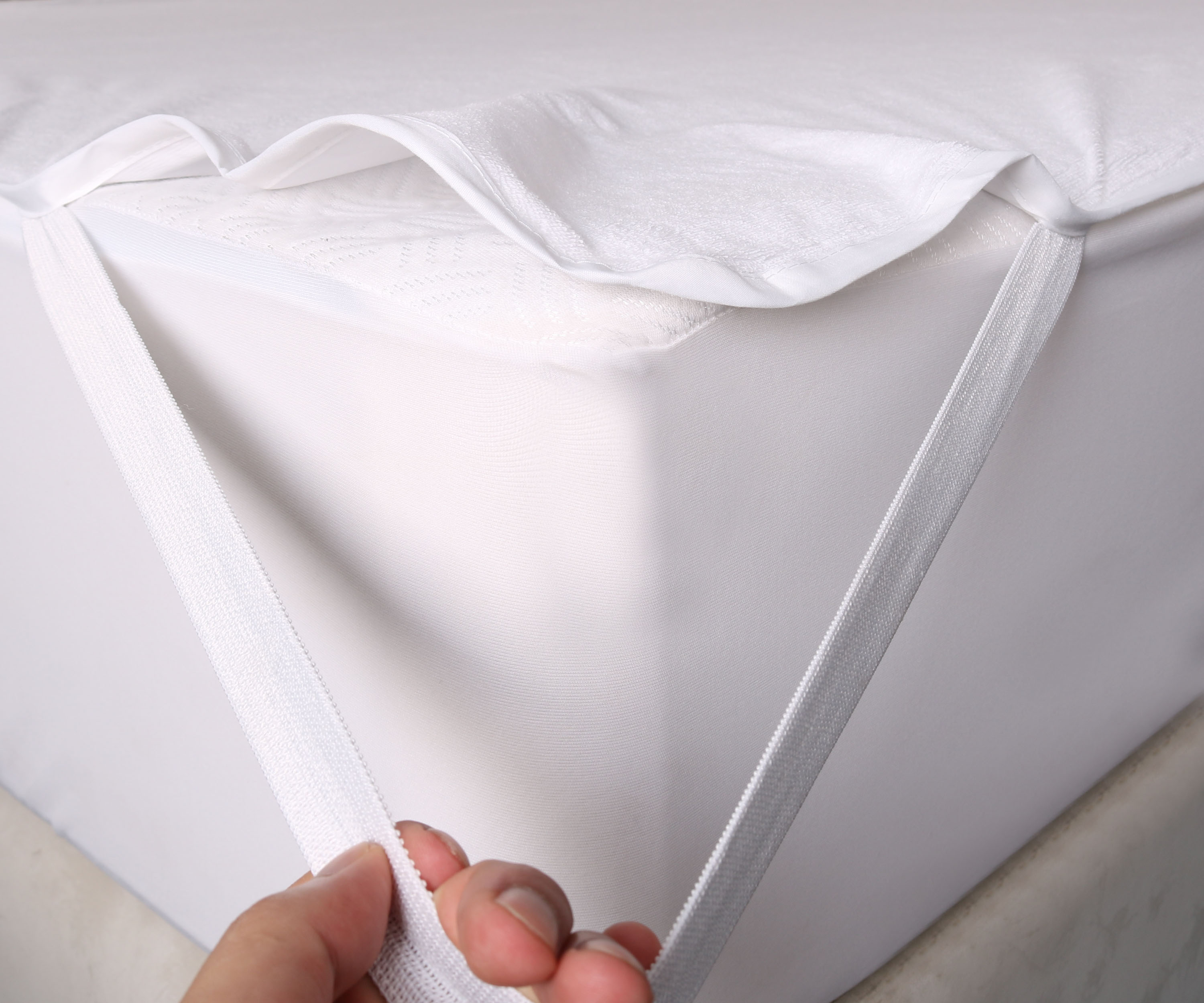 High Quality Waterproof 4-Corner Elastic Cotton Terry Fabric Bed Topper Soft Mattress Pad Protector
